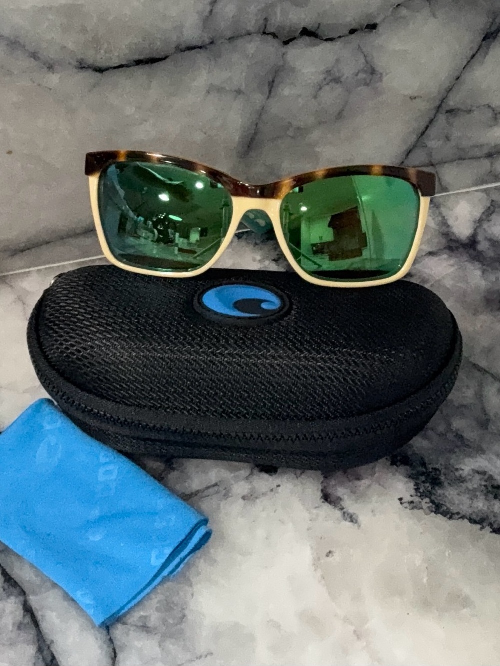Costa Anna tortoise shell Frame Green Mirrored Lens Sunglasses, case and cloth
